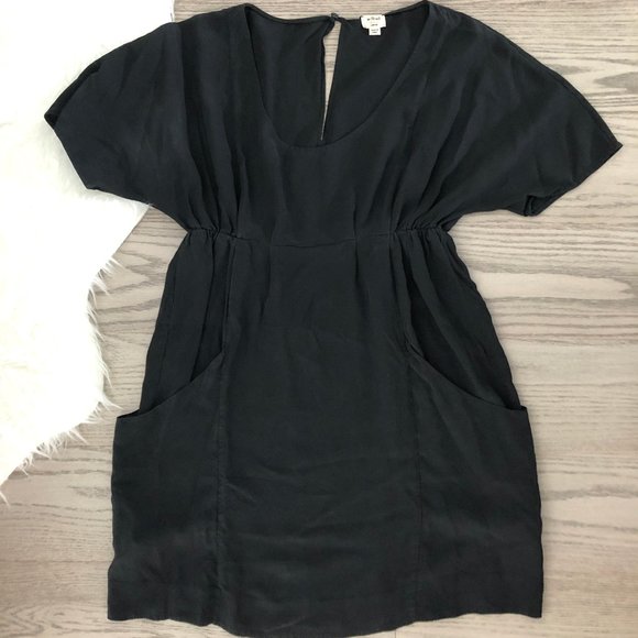 Aritzia Dresses & Skirts - ARITZIA - WILFRED Silk Dress Size Large